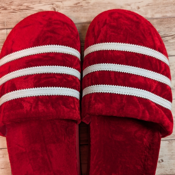 ADIDAS Adimule Slide Red Velvet Men's Size 11 Slippers Indoor / Outdoor Shoes - Picture 4 of 15
